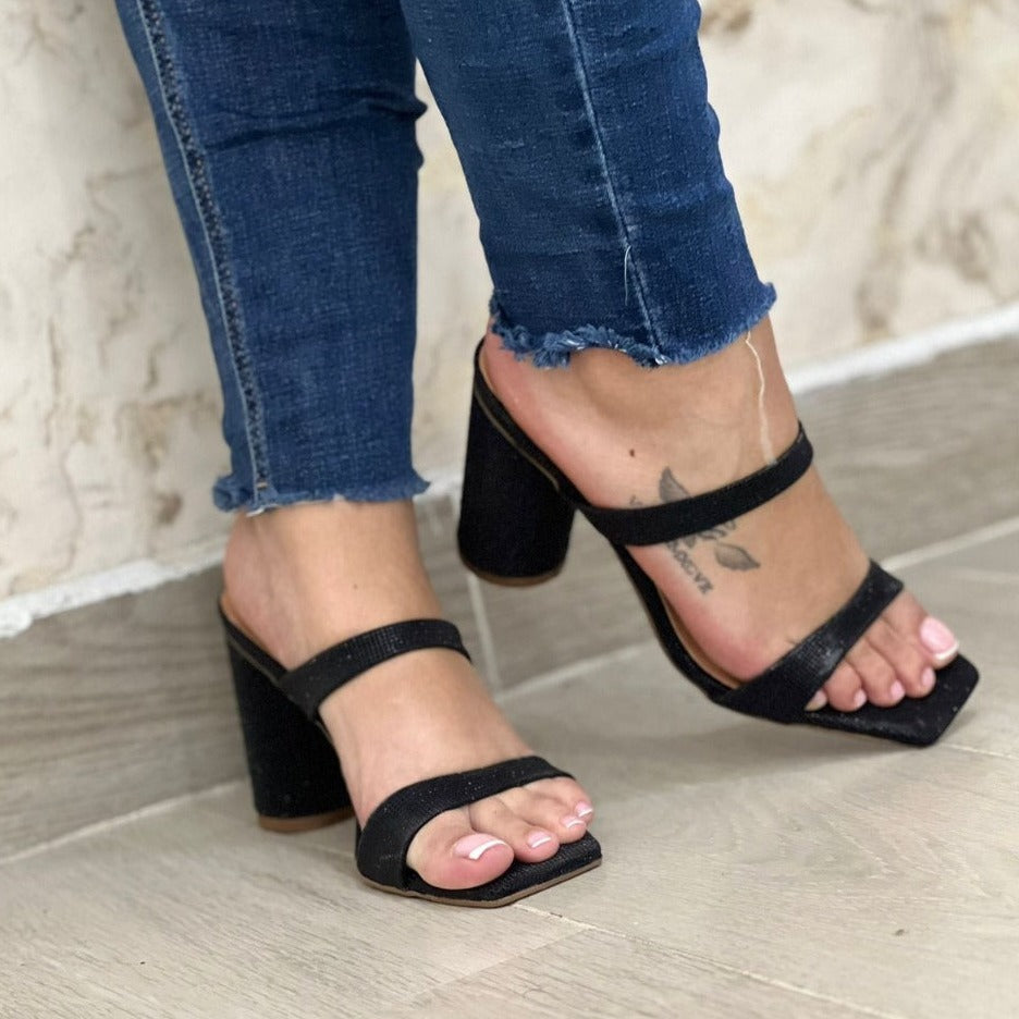 SANDALIA NEGRA MUJER